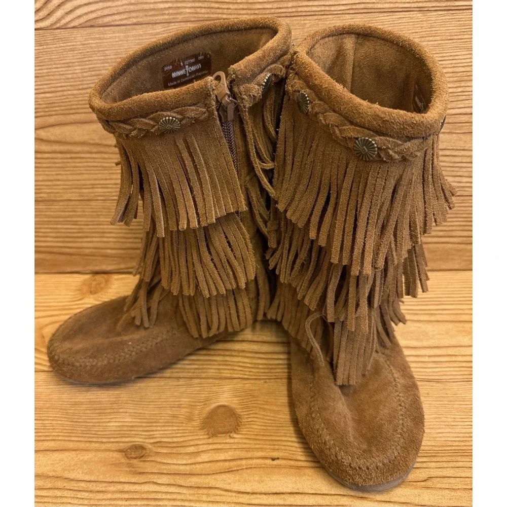 Minnetonka 3 Layer Triple Fringe Boot Moccasins Youth Sz 3 Brown Leather